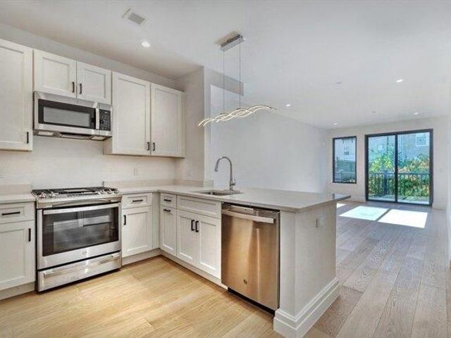 Condo for sale in Seaport, Boston