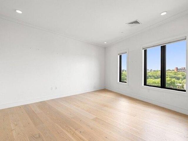 Condo for sale in Boston, Massachusetts