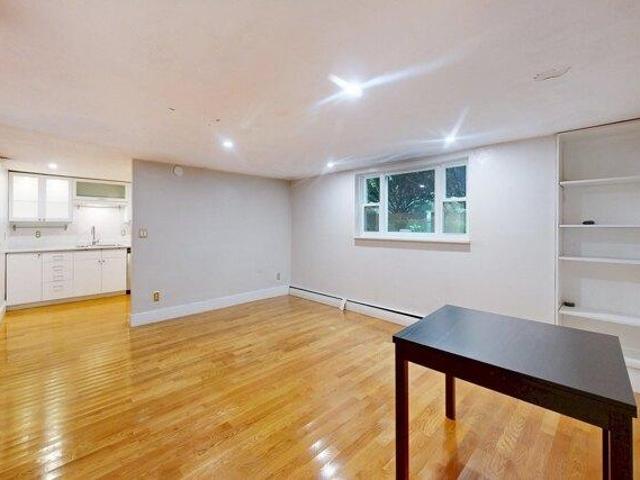 Condo for sale in Aberdeen, Boston