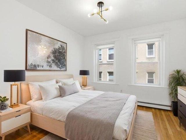Condo for sale in Aberdeen, Boston