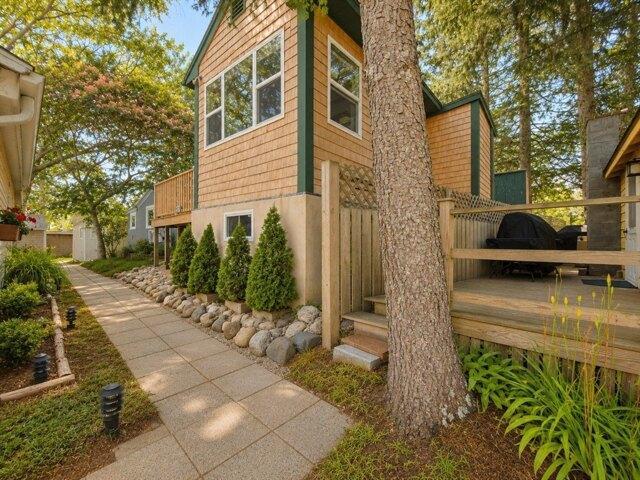 Condo for sale in Cataumet, Massachusetts