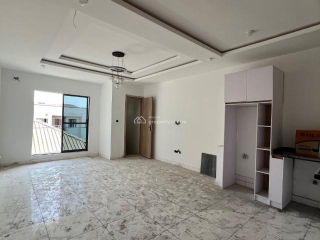 Flat for sale in Eti Osa, Lagos