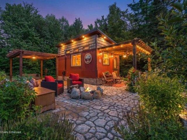 House for sale in Bradford Center, Bradford