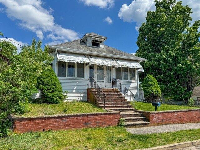 House for sale in Braintree, Massachusetts