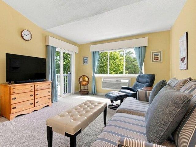 Condo for sale in Howland Village, Brewster