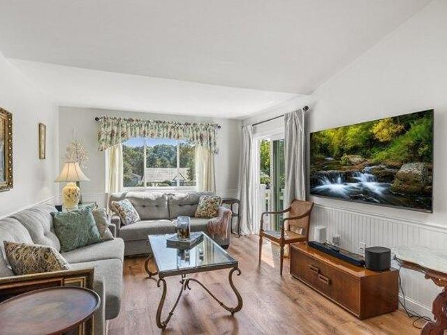 Condo for sale in Howland Village, Brewster