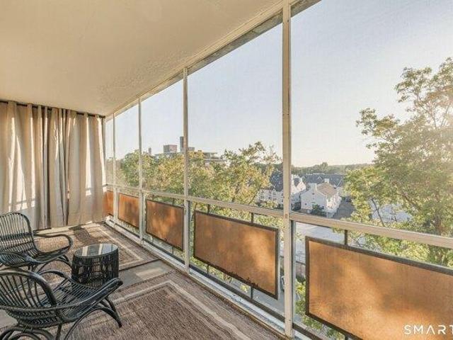 Condo for sale in Bridgeport, Connecticut
