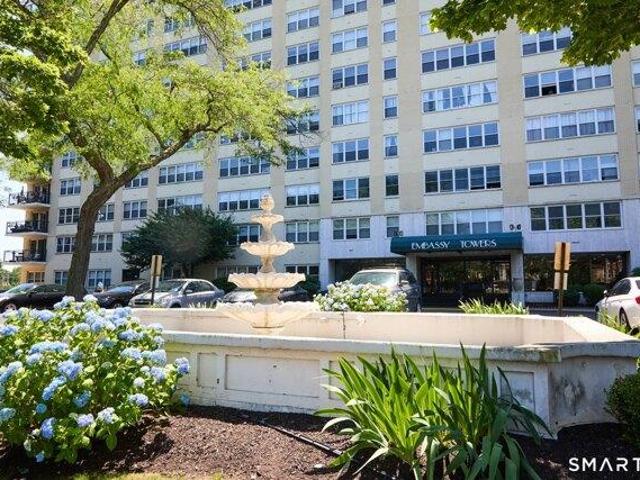 Condo for sale in Bridgeport, Connecticut