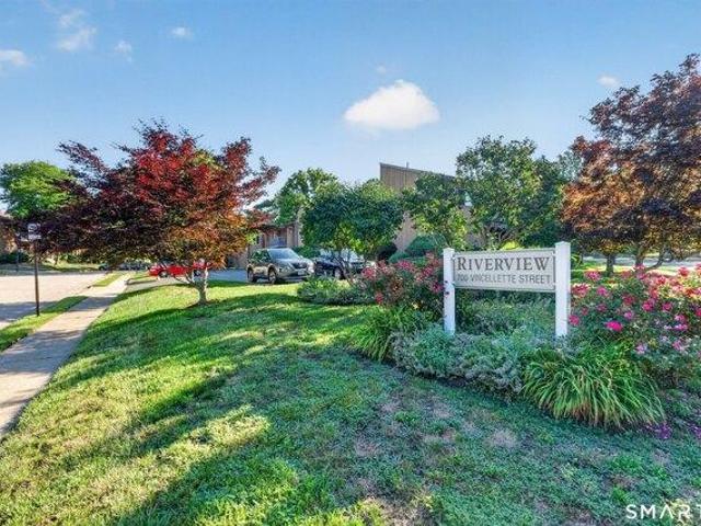 Condo for sale in Bridgeport, Connecticut