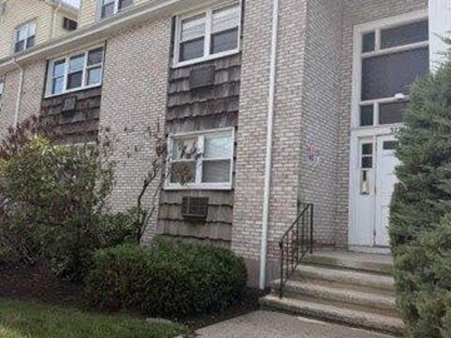 Condo for sale in Bridgeport, Connecticut