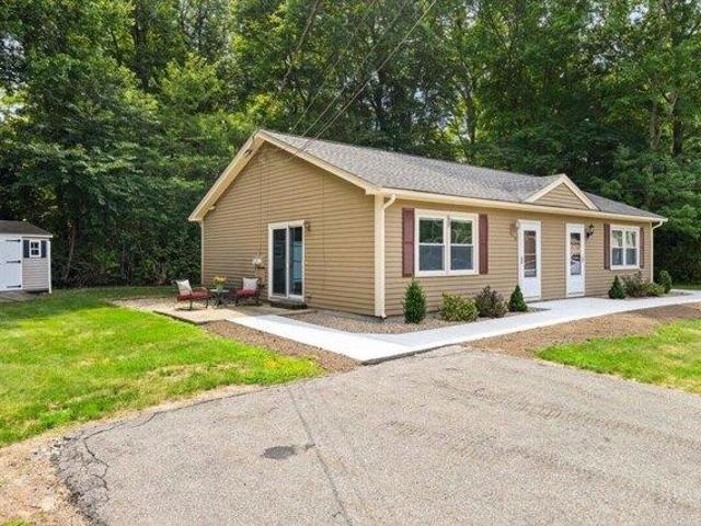 Condo for sale in Bridgewater, Massachusetts