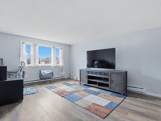 Condo for sale in Bridgewater, Massachusetts