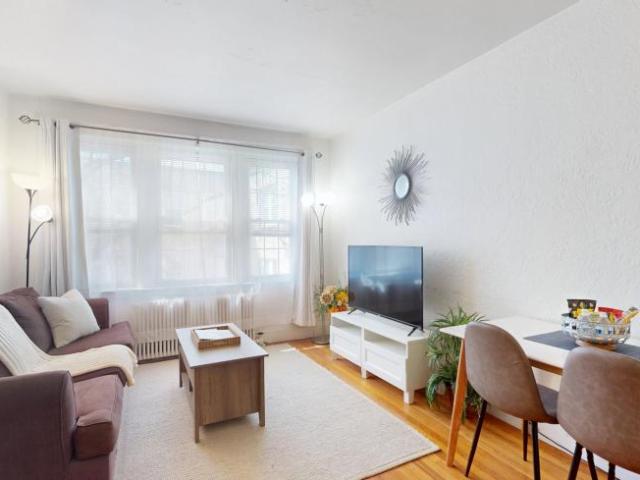 Apartment for rent in Brighton