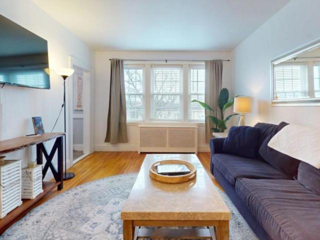 Apartment for rent in Brighton