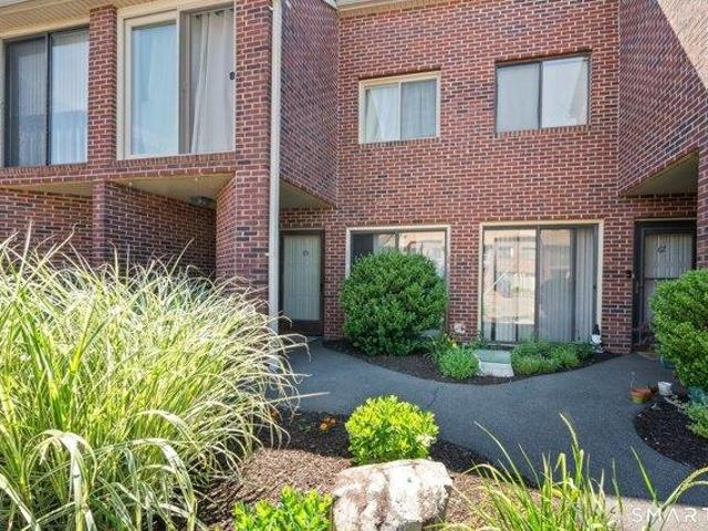 Condo for sale in Bristol, Connecticut