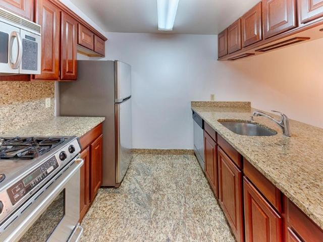 Condo for sale in The Bronx, Arverne