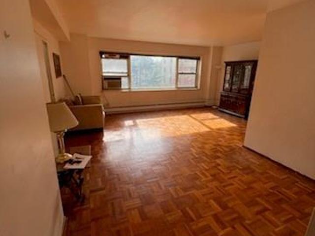 Apartment for sale in The Bronx, Arverne