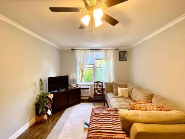 Apartment for sale in The Bronx, Arverne