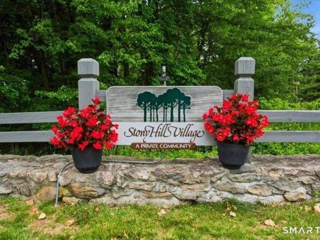 Condo for sale in Brookfield, Connecticut