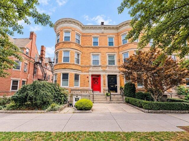 Condo for sale in Brookline, Massachusetts