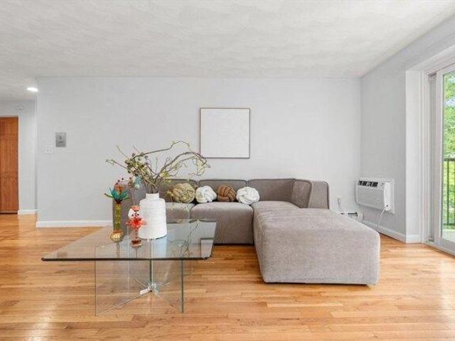 Condo for sale in Brookline