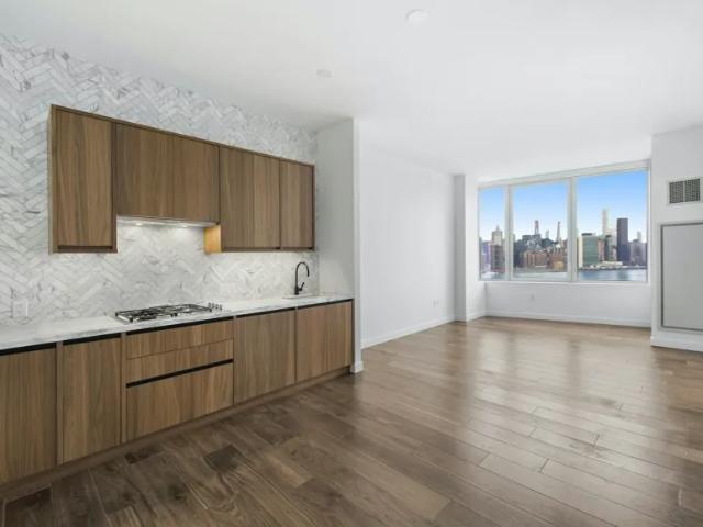 Apartment for sale in Arverne, New York
