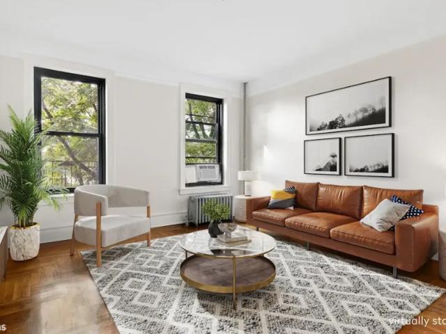 Apartment for sale in Arverne, New York