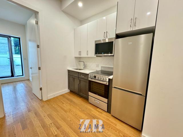 Townhouse for rent in Brooklyn
