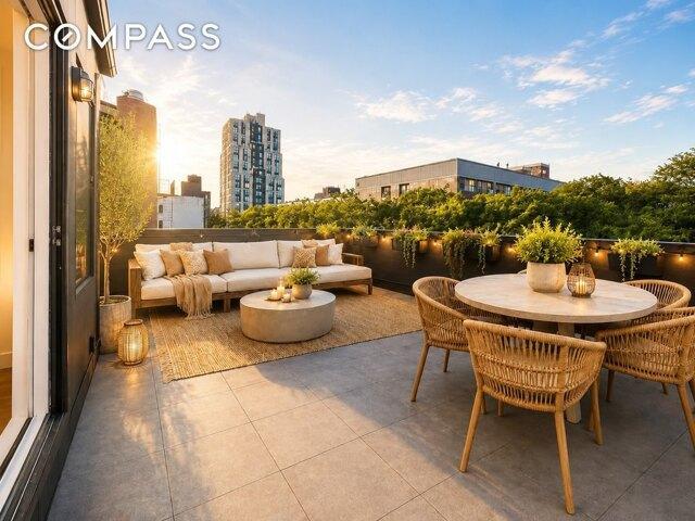 Condo for sale in Arverne, New York