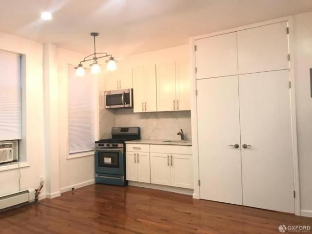 Townhouse for rent in Brooklyn