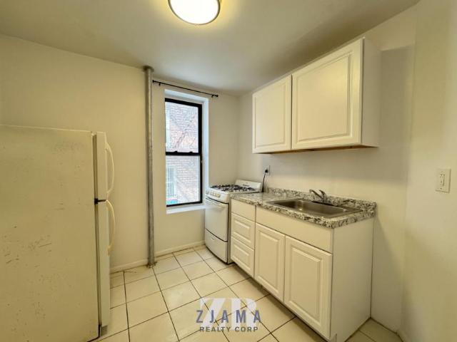 Apartment for rent in Arverne, New York