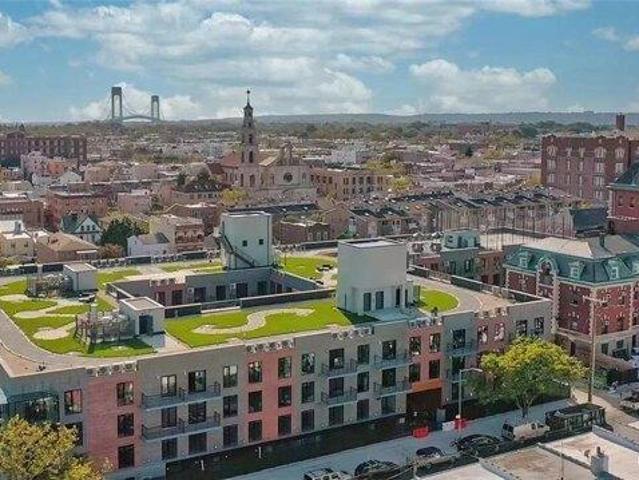 Condo for sale in Arverne, New York