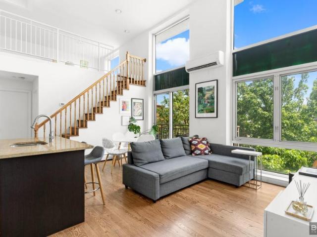 Condo for sale in Arverne, New York