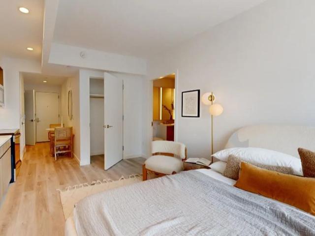 Apartment for rent in Arverne, New York