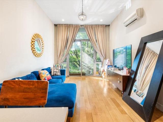 Condo for sale in Arverne, New York