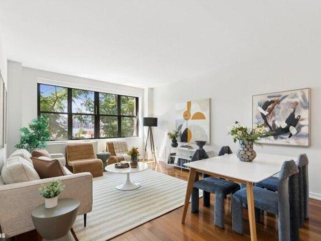 Condo for sale in Arverne, New York