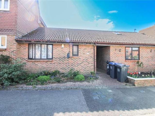 Bungalow for sale in London Borough of Croydon, Greater London