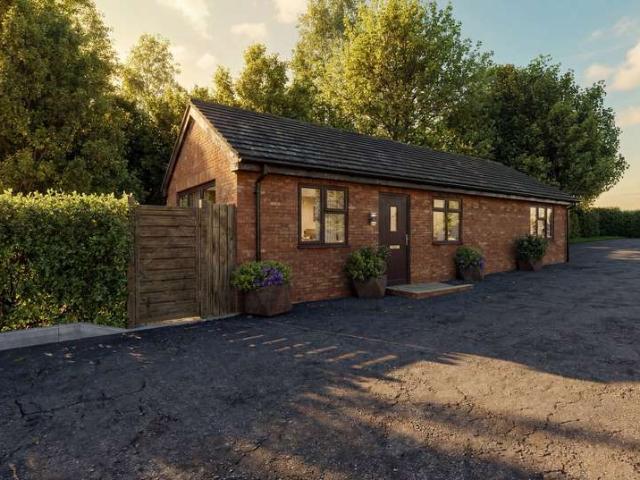 Bungalow for sale in Nutfield, Hillview