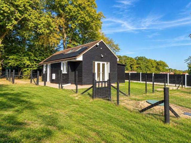 Bungalow for sale in Ulcombe, Maidstone