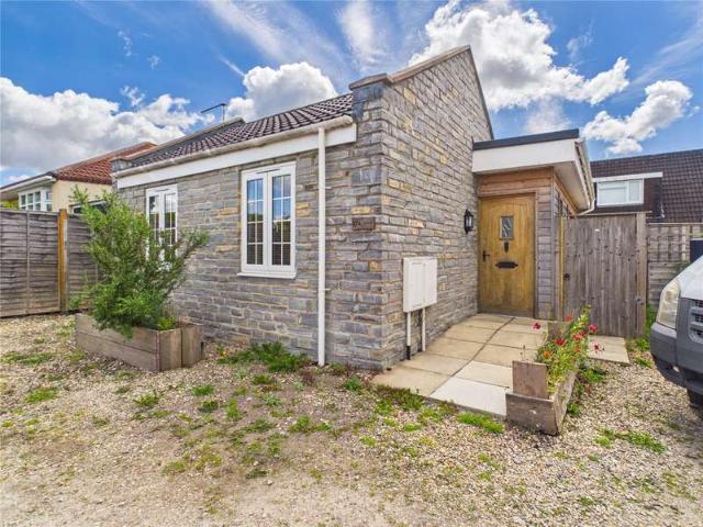 Bungalow for sale in Feckenham, City Of Bristol