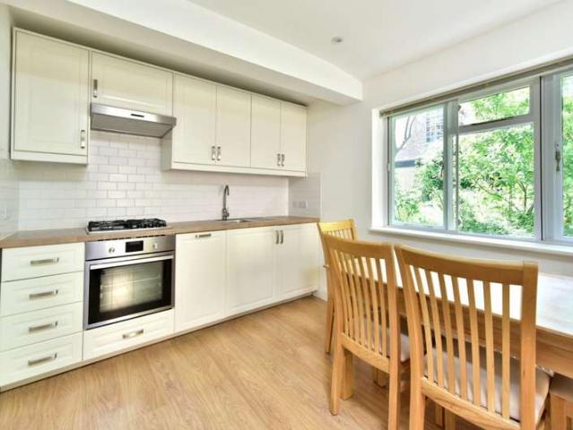 Bungalow for sale in Highbury, Greater London