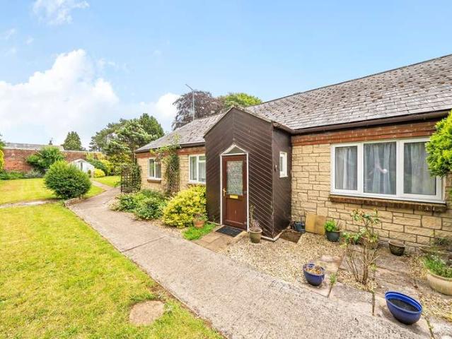 Bungalow for sale in Evercreech, Somerset