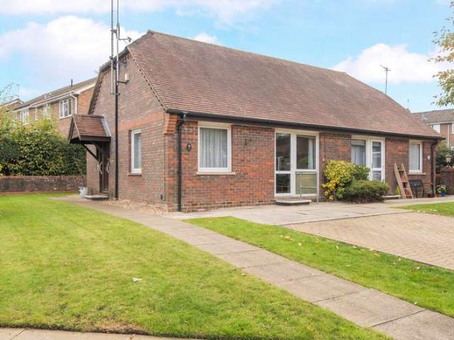 Bungalow for sale in Fole, Surrey