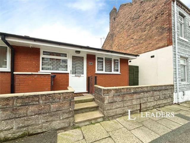 Bungalow for rent in Burslem, Stoke-on-Trent