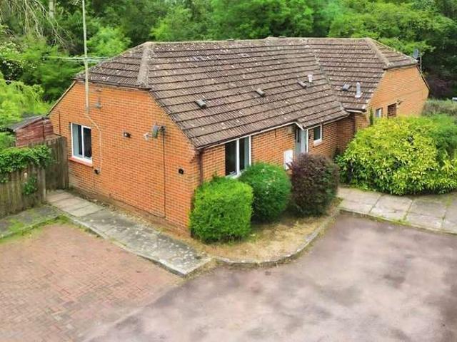 Bungalow for sale in Shaw, West Berkshire