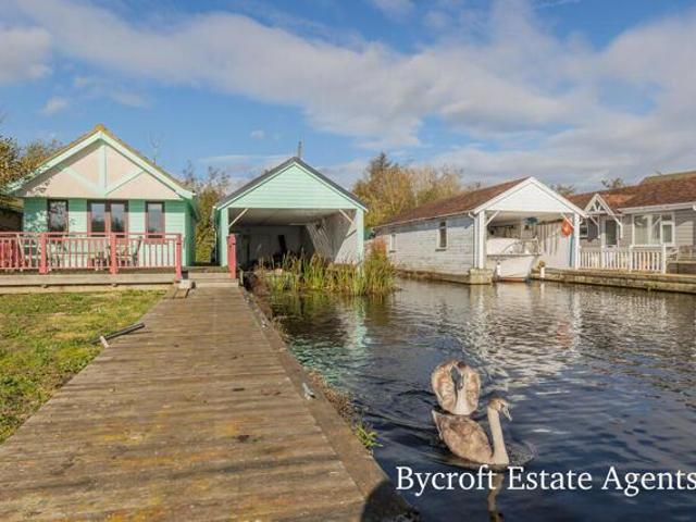 Bungalow for sale in Comers, Norfolk