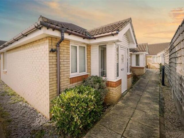 Bungalow for sale in Dagenham, Becontree Bungalow for sale in Dagenham, Becontree