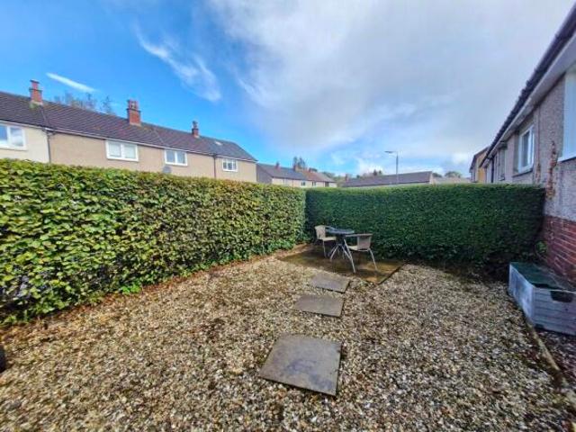 Bungalow for rent in Milngavie, Scotland