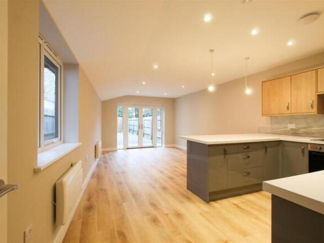 Bungalow for rent in Chesterton, Arbury