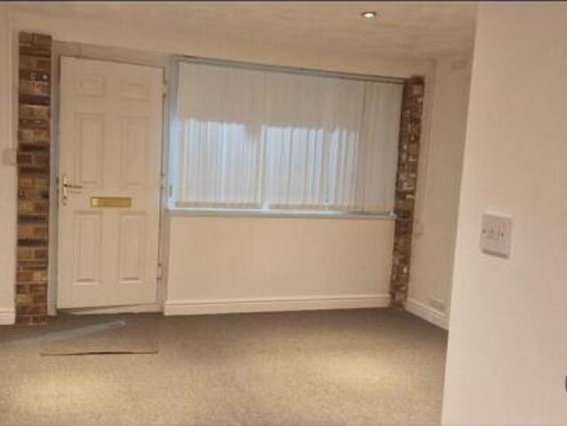 Bungalow for rent in Reddish, Greater Manchester